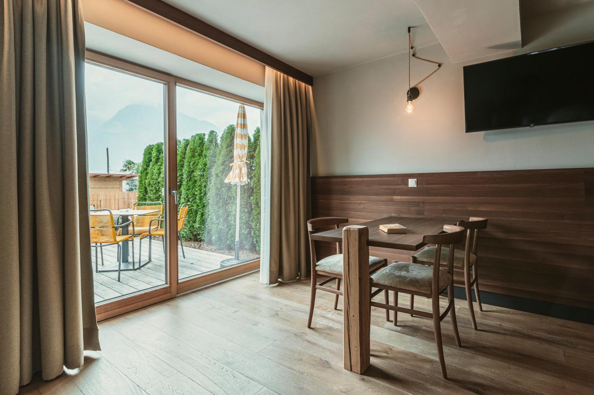 Hosler Aparthotel Мерано Екстериор снимка